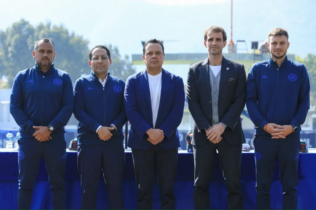 Cevada, Reynoso, Velázquez, Alonso y Anselmi. (Foto: Cruz Azul)