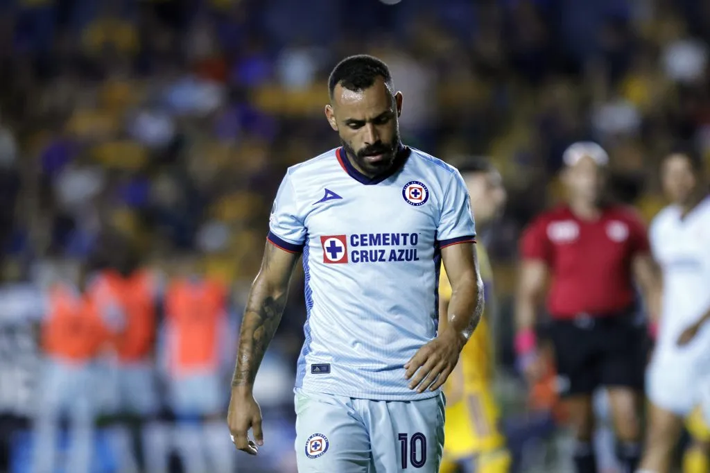 Efímero y fugaz paso de Moisés Vieira por México (Imago 7)