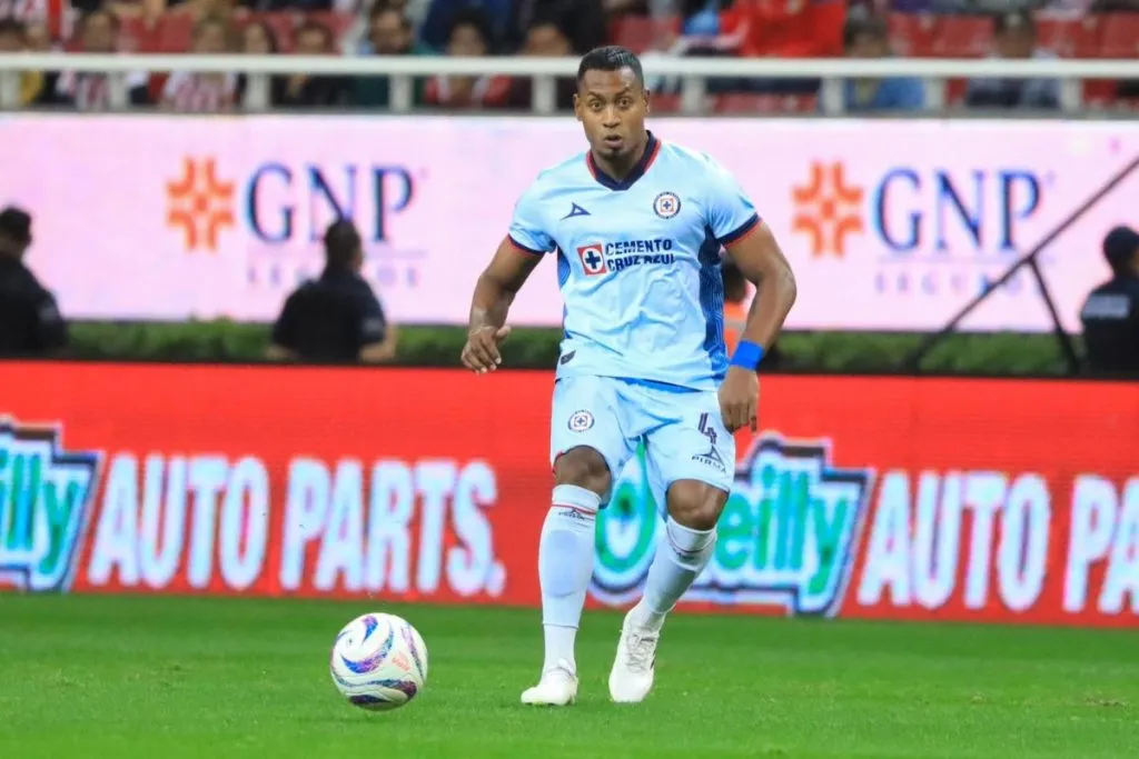 Willer Ditta, defensa de Cruz Azul.