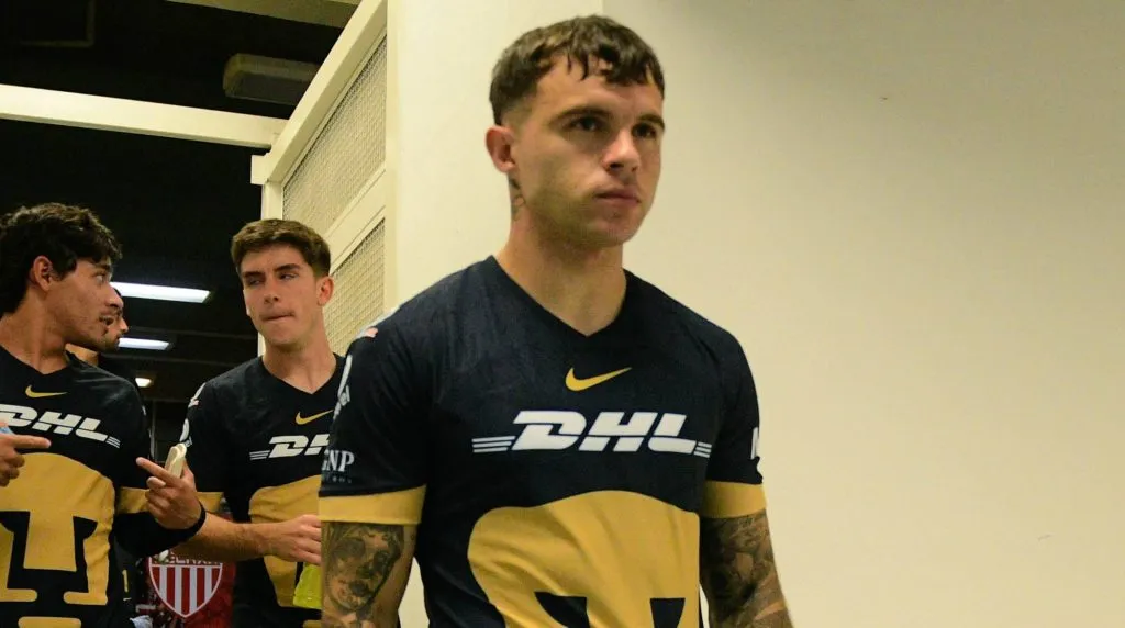 Las razones por las que Pumas busca desprenderse de Christian Tabó