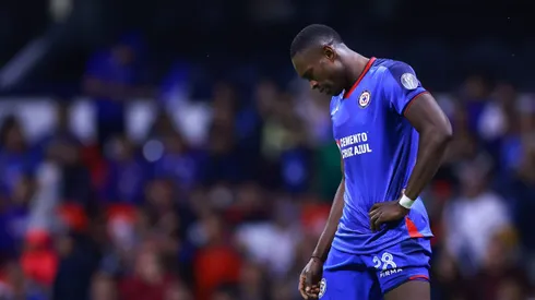 Las razones por las que Diber Cambindo dejaría Cruz Azul