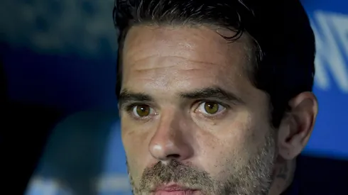 El entrenador argentino se encuentra sin equipo y los rojiblancos estarían interesados en sus servicios.