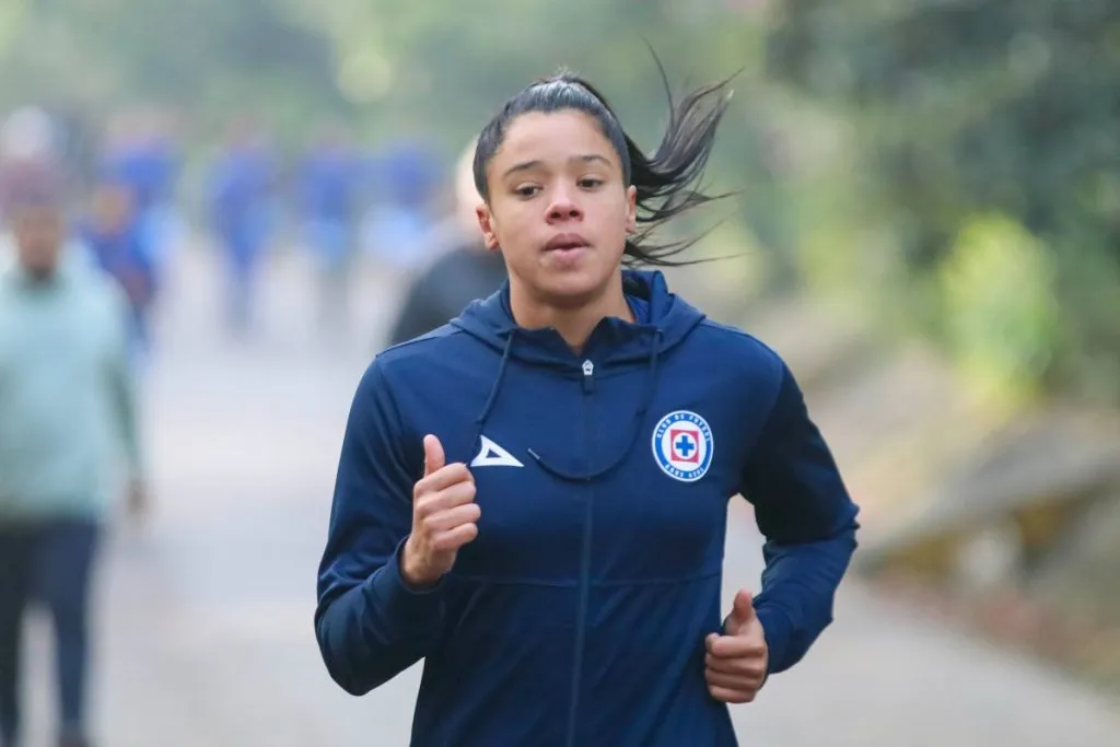 Erica Gomes, delantera de Cruz Azul Femenil.