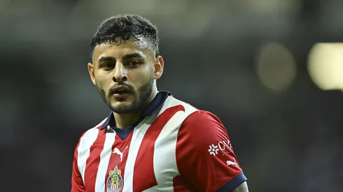 Vega define su futuro.