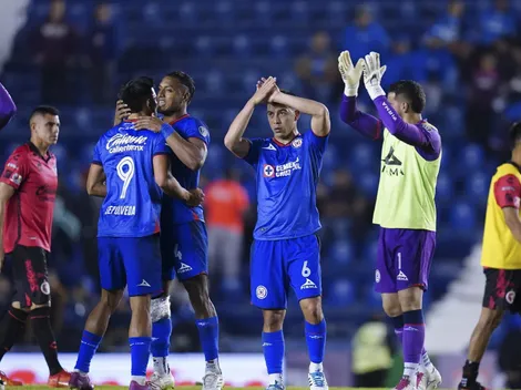El vestuario de Cruz Azul está con su director deportivo