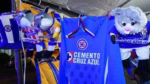 Después de meses de espera y de mucha expectación, los cementeros jugará un partido con la playera alternativa.