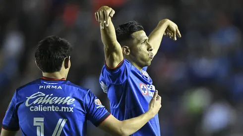 El delantero mexicano sigue encendido y anota su segundo gol del campeonato en un nuevo triunfo de los celestes.