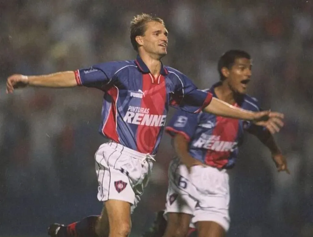 Gauchinho representnado a Cerro Porteño (X de Ídolos de Cerro)