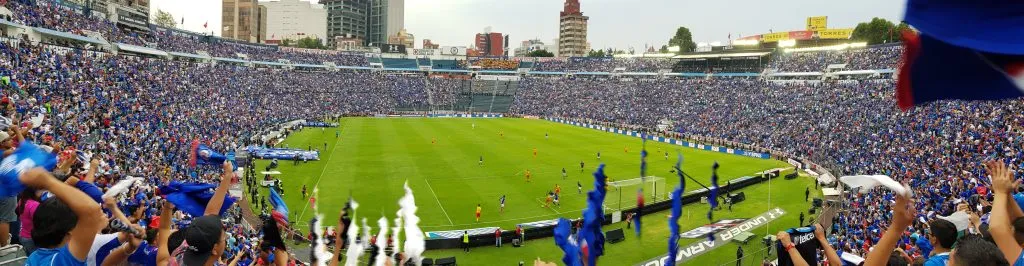 Así se vivió el último partido a las 5 en el Estadio Azul. (Foto: Vamos Azul)