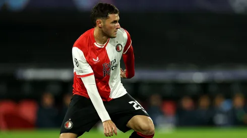 +El canterano de Cruz Azul se citó con su par mexicano y terminó asegurando su boleto hacia los cuartos de final del torneo neerlandés.