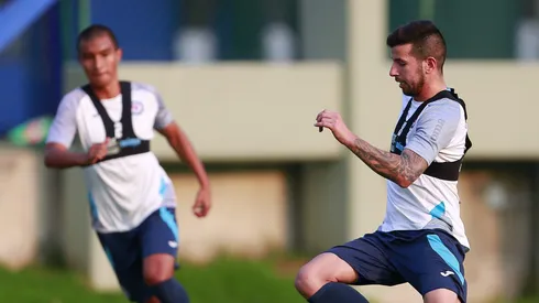 El ex jugador de los cementeros sigue sin poder hacer pie en ninguna de las instituciones a las que llega.