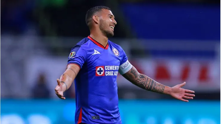 Juan Escobar podría llega al América.