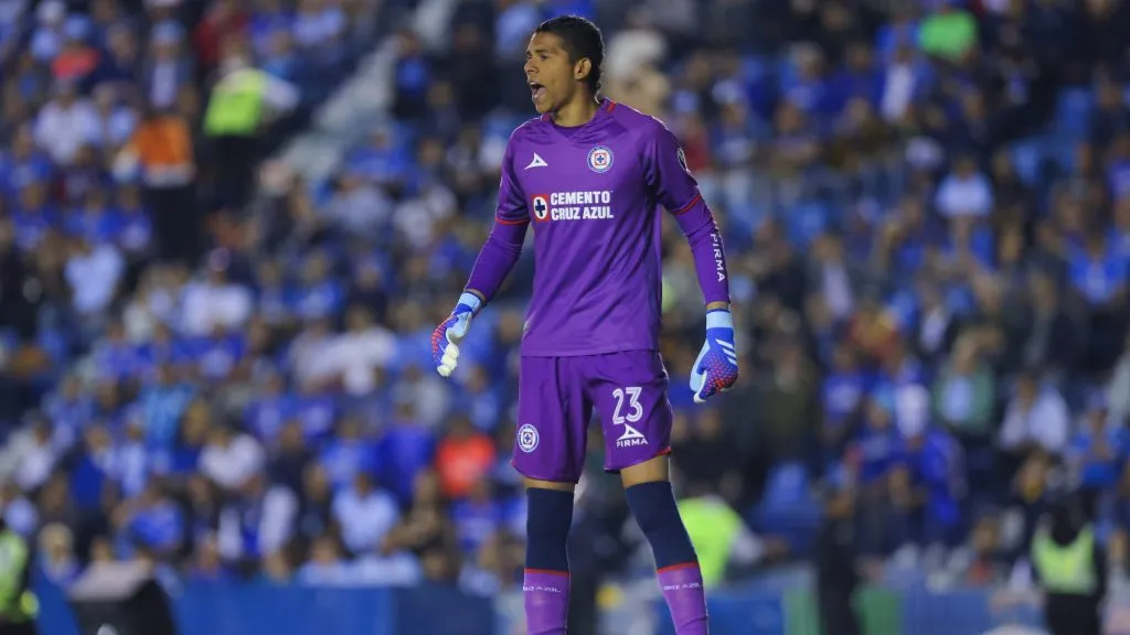 Kevin Mier llenó de elogios a la afición celeste.