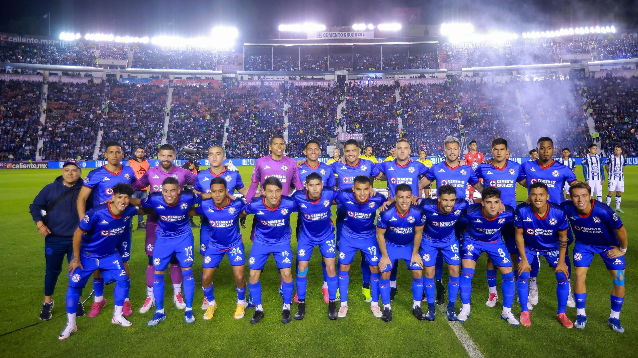 Titulares y suplentes de Cruz Azul ante Pachuca. (Imago 7)