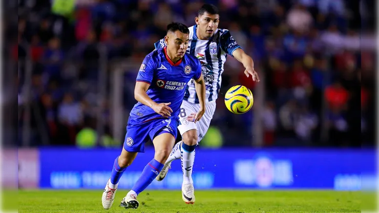 Charly Rodríguez, talentoso jugador de Cruz Azul.