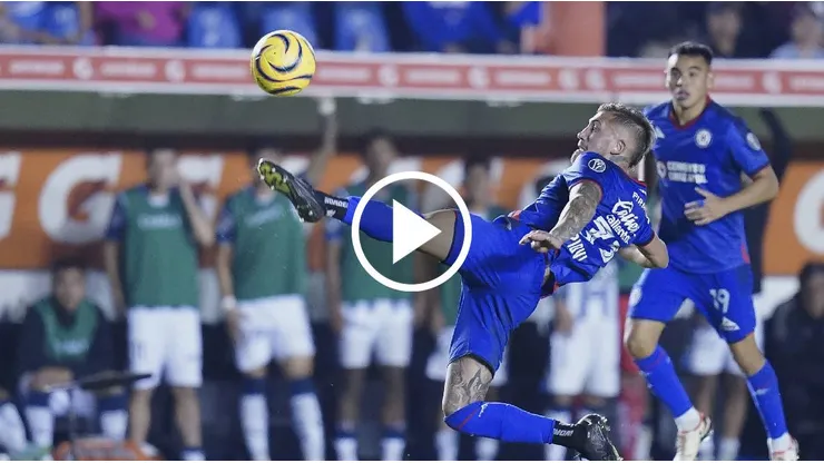 Gonzalo Piovi destacó en el debut con Cruz Azul