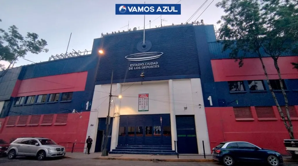 Los nuevos logos del Estadio Ciudad de los Deportes. (Foto: Vamos Azul)