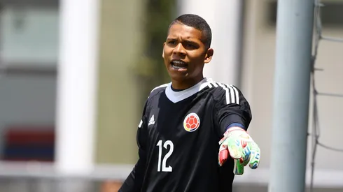 El delantero colombiano llega con la misión de hacer olvidar la figura de Jesús Corona.