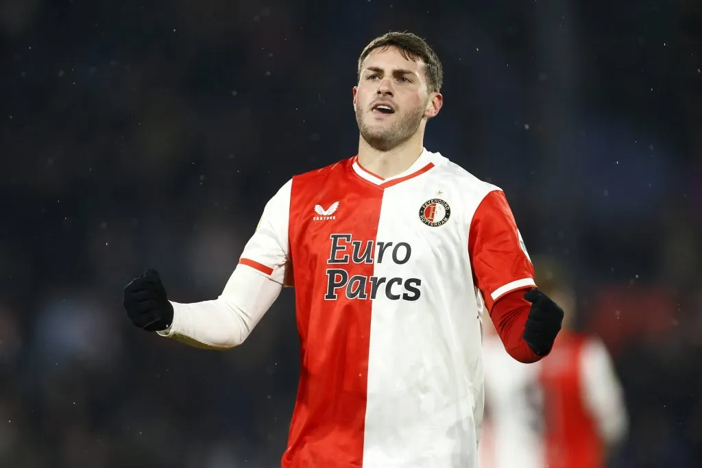 Las expectativas de Santi Giménez con Cruz Azul para el 2024 ()=