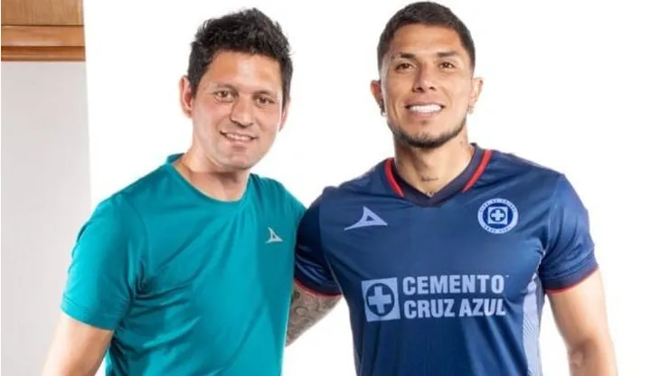Carlos Salcedo lució el tercer uniforme.