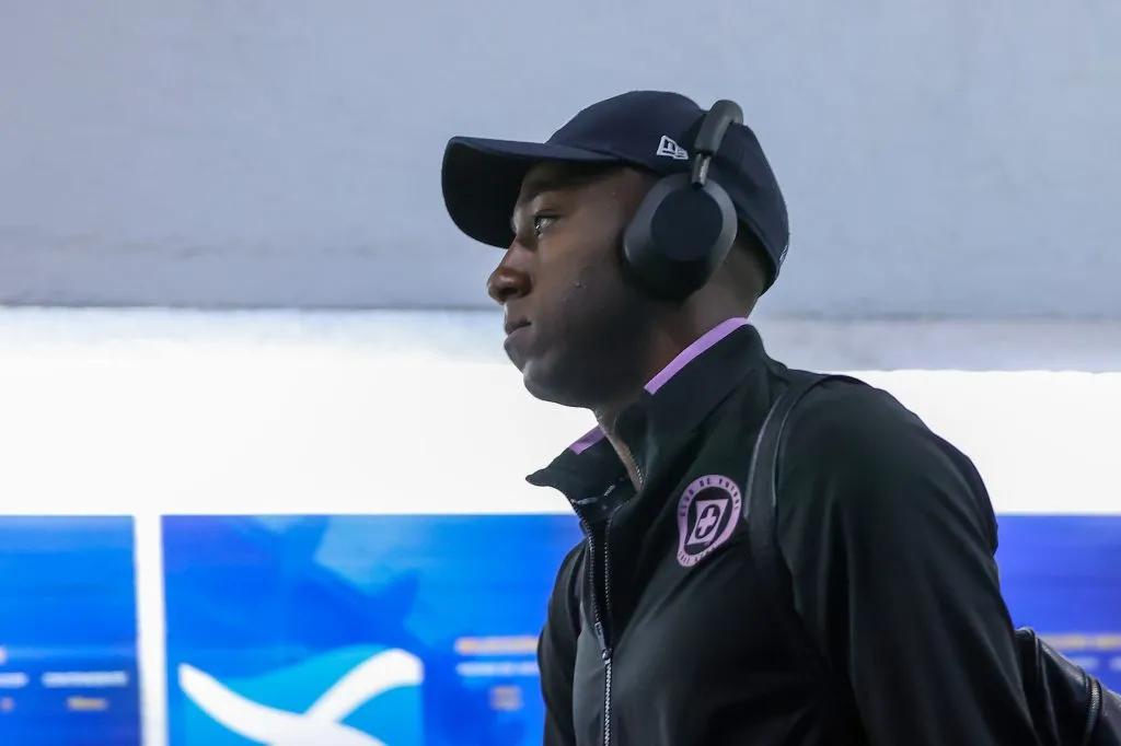 Gonzalo Carneiro le fue fiel a Cruz Azul y rechazó fichar por Pumas (Imago 7)