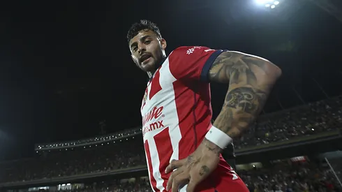 El delantero de los rojiblancos se negó a firmar su contrato con los cementeros debido a unas cláusulas en relación a sus indisciplinas y lesiones.