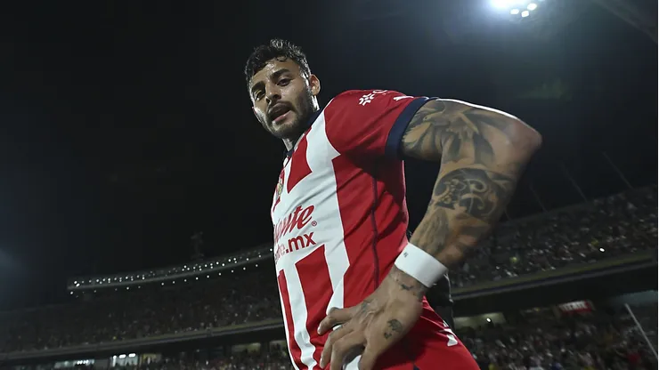 El delantero de los rojiblancos se negó a firmar su contrato con los cementeros debido a unas cláusulas en relación a sus indisciplinas y lesiones.