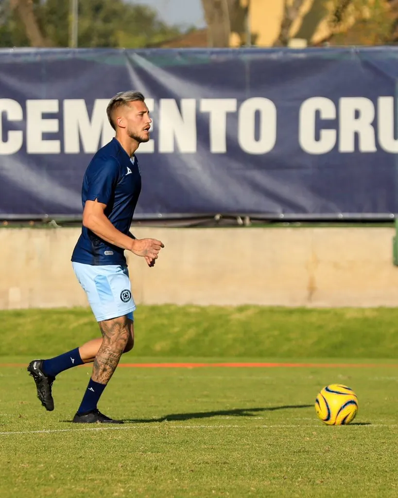 Piovi ya está entrenando con Cruz Azul. (Foto: Cruz Azul)