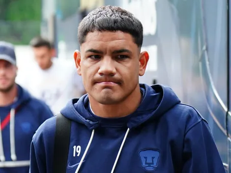 Polémica: le quitan doblete al Toro Fernández en debut con Cruz Azul