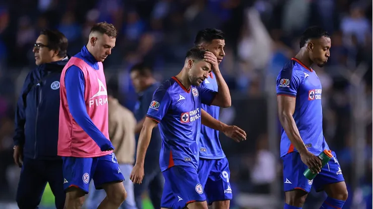 Los cementeros se mantenían líderes pero con un partido más. Este miércoles los Rayados de Monterrey jugaron su partido atrasado.