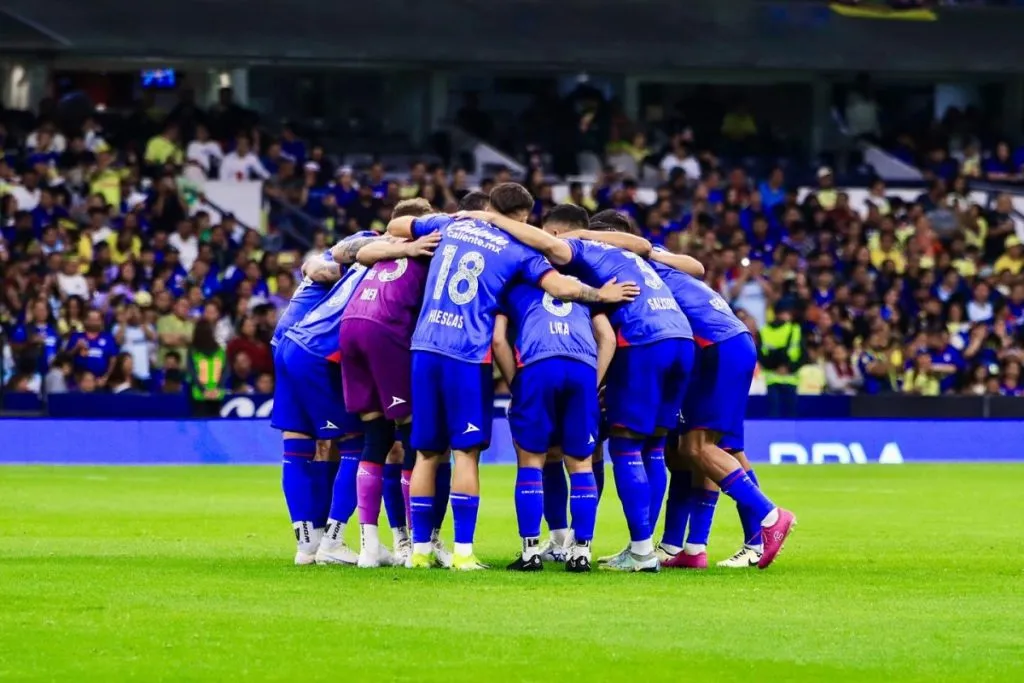 Pese a la derrota, Cruz Azul se mantiene como líder del Clausura 2024.