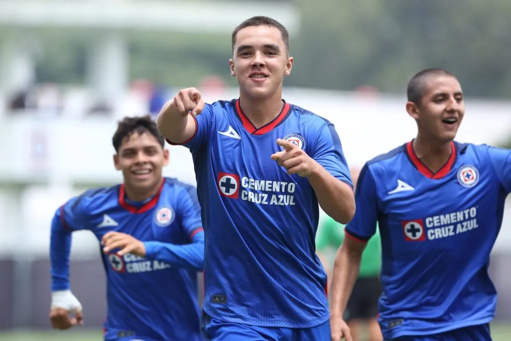 Las similitudes entre Santiago Giménez y Mateo Levy (Imago 7)