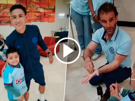 Acción solidaria de Cruz Azul con truco de magia de Iván Alonso