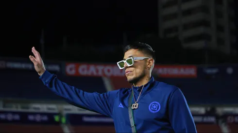 En una encuesta realizada por Vamos Azul, la afición se pronuncio sobre el jugador que debe reemplazar al defensor colombiano.