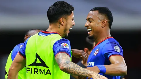 El defensor colombiano fue sancionado por tres encuentros después de sus insultos al árbitro en el partido contra Tigres UANL.