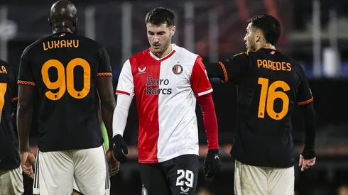 El canterano de Cruz Azul superó sus dolencias musculares y jugó casi media hora del Feyenoord vs. Roma de la Europa League.