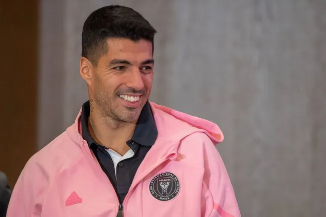 Cruz Azul intentó fichar a Luis Suárez en el último mercado (Imago)