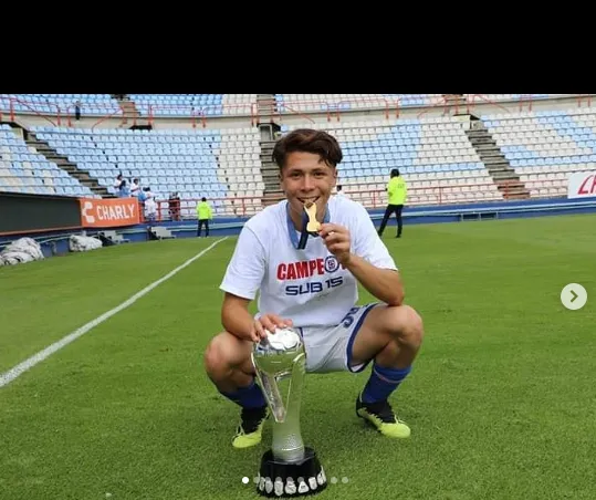 Huescas con la Sub 15 de Cruz Azul.