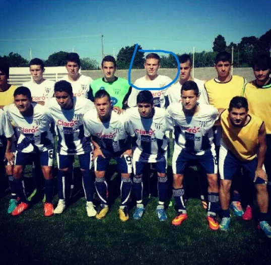 Rodolfo Rotondi en el círculo azul.