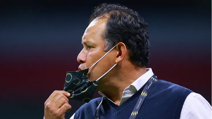 El entrenador peruano fue despedido del seleccionado de su país y ahora suena para llegar al conjunto fronterizo tras el despido de Diego Mejía.