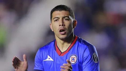 Erik Lira, suplente en Cruz Azul vs. Pumas UNAM