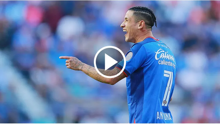 Uriel Antuna, delantero de Cruz Azul.