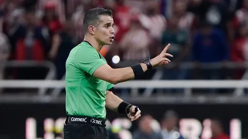 Fernando Hernández. polémico silbante de la Liga MX.