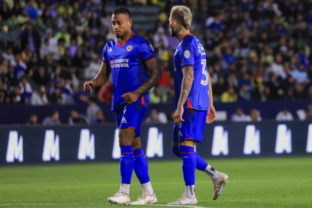 Willer Ditta, defensa colombiano de Cruz Azul.