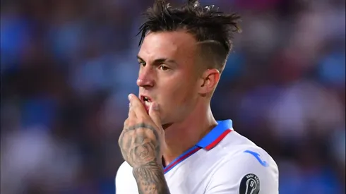 La afición se manifestó ante el regreso de Augusto Lotti a Cruz Azul