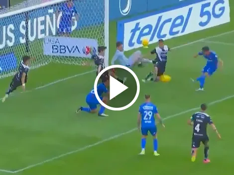 ¡Una más en contra de Cruz Azul! Penal no marcado a La Máquina