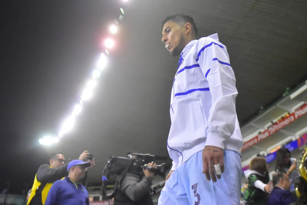 Tito Villa expuso el gran problema de Carlos Salcedo en Cruz Azul (Imago 7)