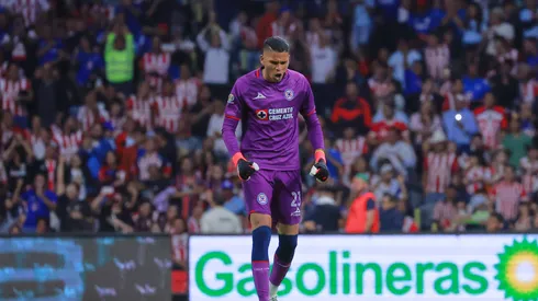 Ciudad de México a 2 de Marzo de 2024. Kevin Mier en festejo, durante el partido correspondiente a la jornada 10 del torneo Clausura 2024 de la Liga BBVA MX, entre la Máquina Celeste del Cruz Azul y las Chivas Rayadas de Guadalajara, realizado en el Estadio Azteca. Foto: Imago7/Manlio Contreras
