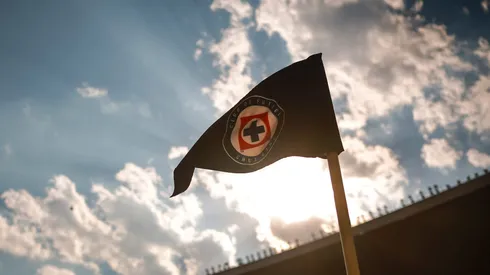 Salir de la institución cementera no es fácil. Nadie se quiere ir. Sin embargo, hay casos de éxito que demuestran que SÍ se puede vivir fuera de La Noria. Otros casos demuestran lo contrario.