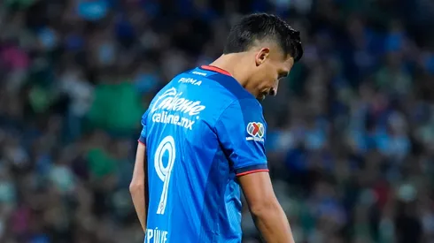 Cruz Azul sufrió una dolorosa derrota ante Santos Laguna.